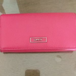 DKNY Wallet